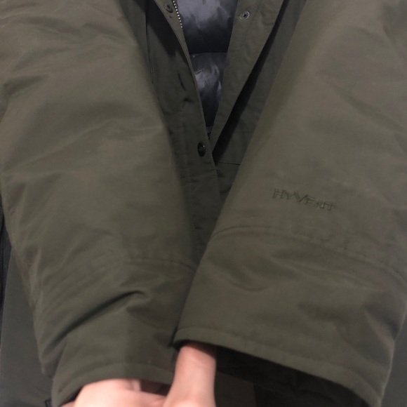 SOLD The North Face Womens HyVent Goose Down Hood - Picture 5 of 16